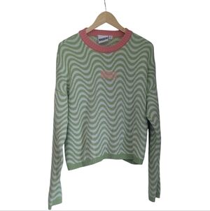 Woman's Ragged Jeans Priest Pastel Green & Pink Wave Pattern Sweater-Size Small